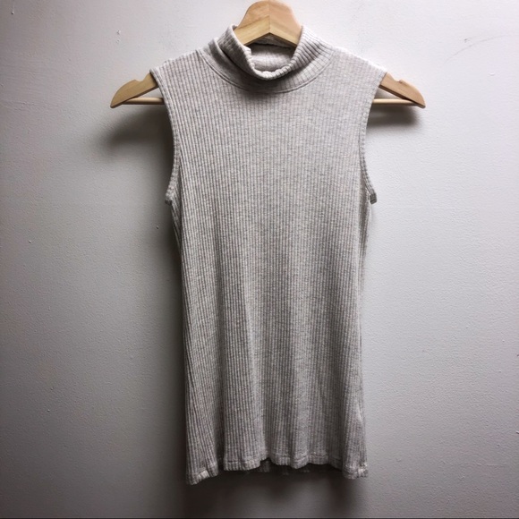 Christian Siriano Tops - Christian Siriano Small turtleneck ribbed tank top